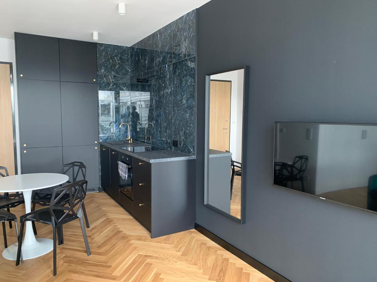 Wola Goleszowska Apartment Warsaw